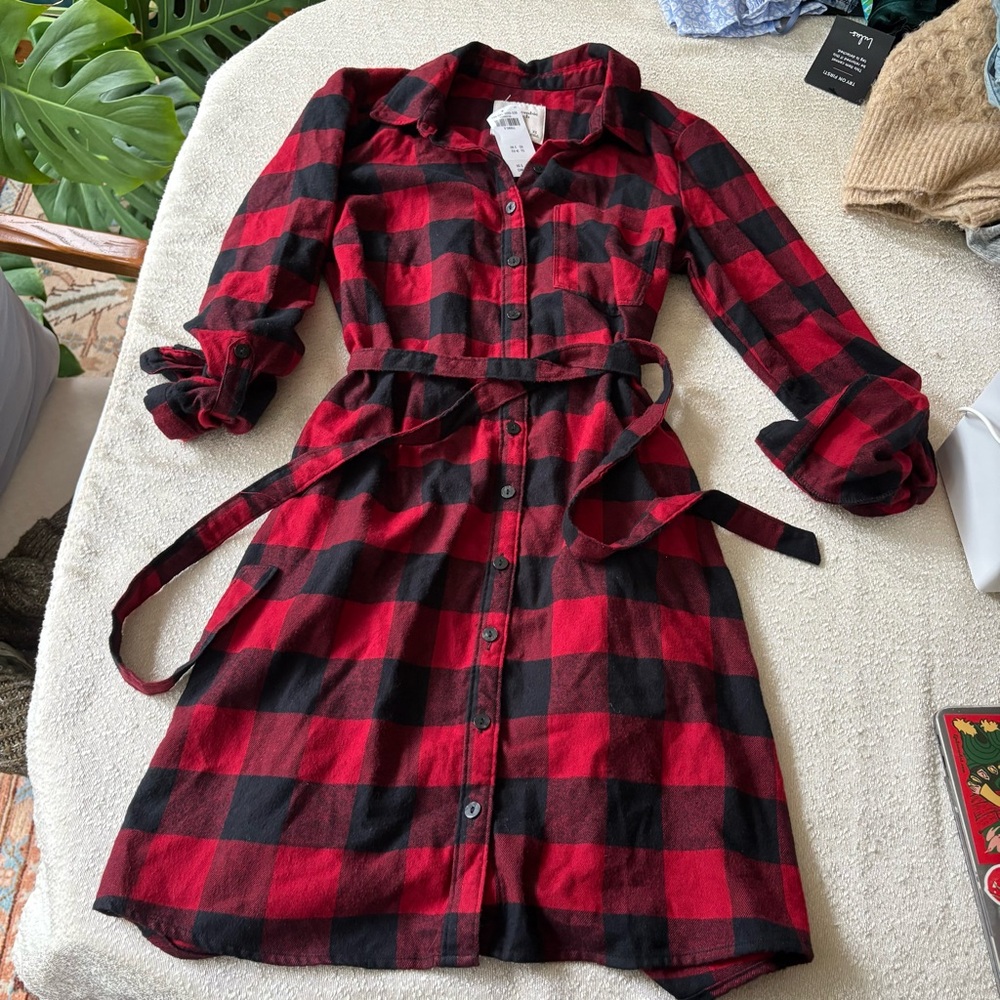 NWT Abercrombie & Fitch Red and Black Checkered Long Sleeve Dress